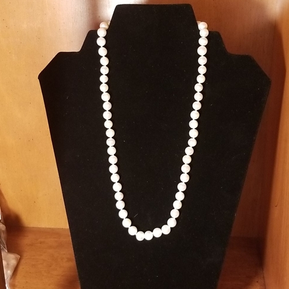 20 Natural White Pearl Necklace with Pearl Studs
